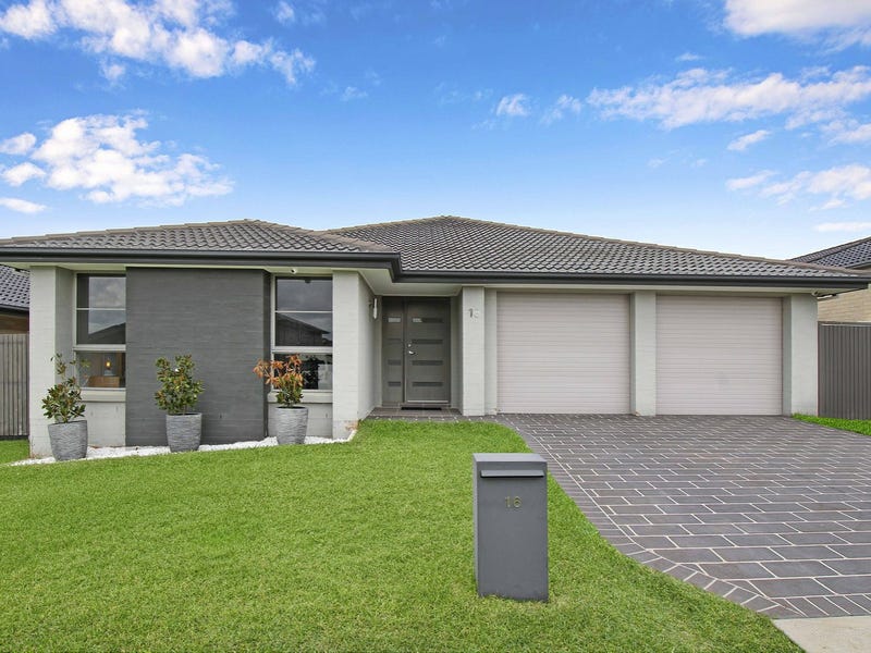 16 Ivor Avenue, Middleton Grange, NSW 2171