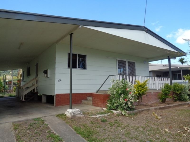 126 Russell Street, Edge Hill, QLD 4870