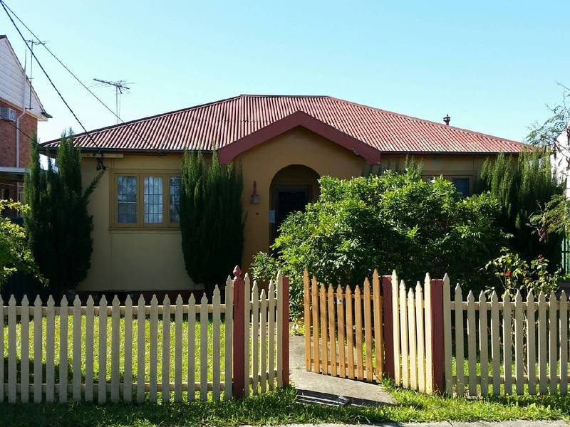 16 Anthony Street, Fairfield, NSW 2165