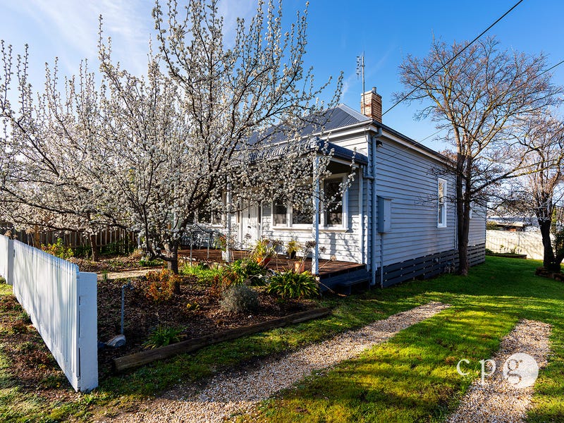 8 Bull Street, Castlemaine, Vic 3450 Property Details