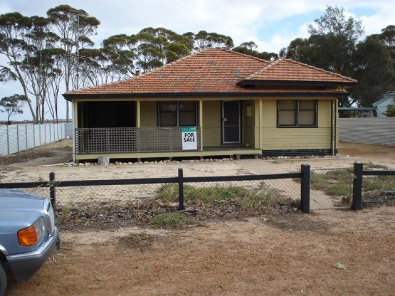 7 Ridley St, Tammin, WA 6409 Property Details