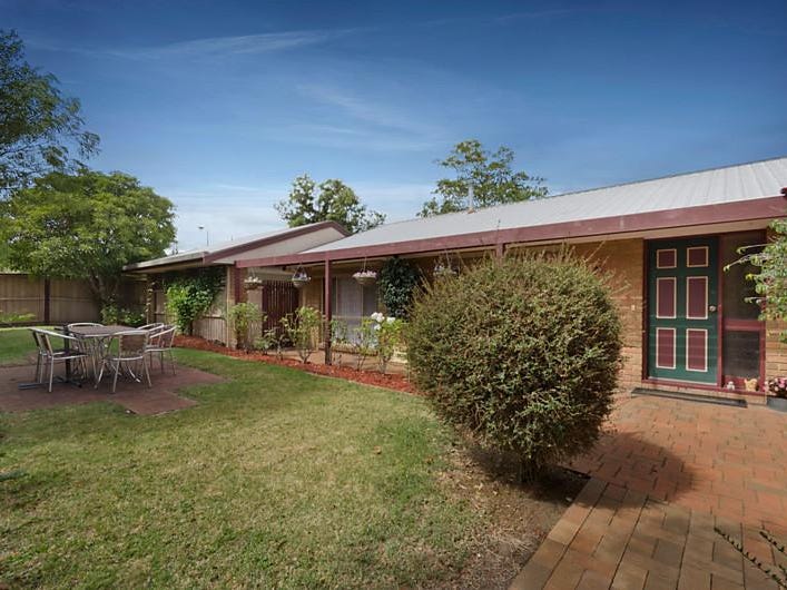 5 Viewbay Drive, Leopold, Vic 3224