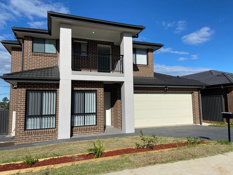 202 Village Circuit, Gregory Hills, NSW 2557