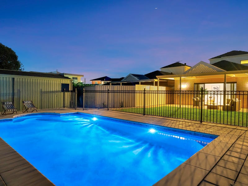 13 Carnarvon Avenue, Glenelg North, SA 5045