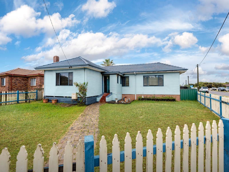 1 Whitfield Street, Beachlands, WA 6530 House for Sale realestate