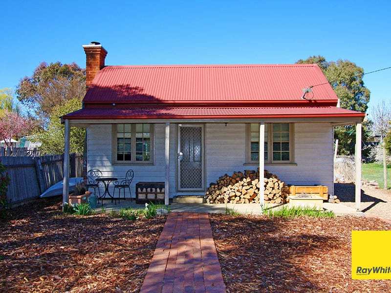 53 Malbon St, Bungendore, NSW 2621 Property Details