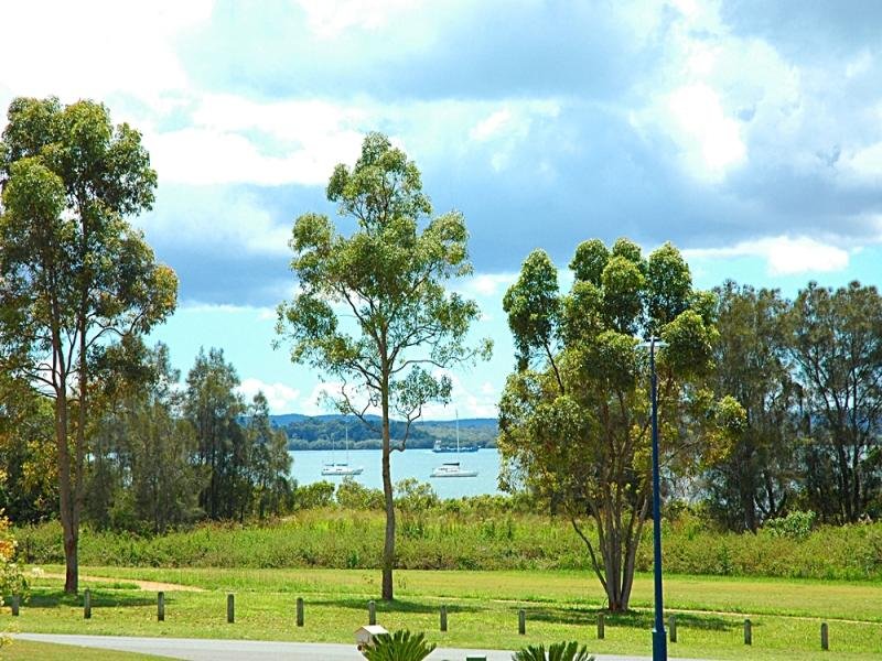 4 Watervale Drive, Redland Bay, Qld 4165