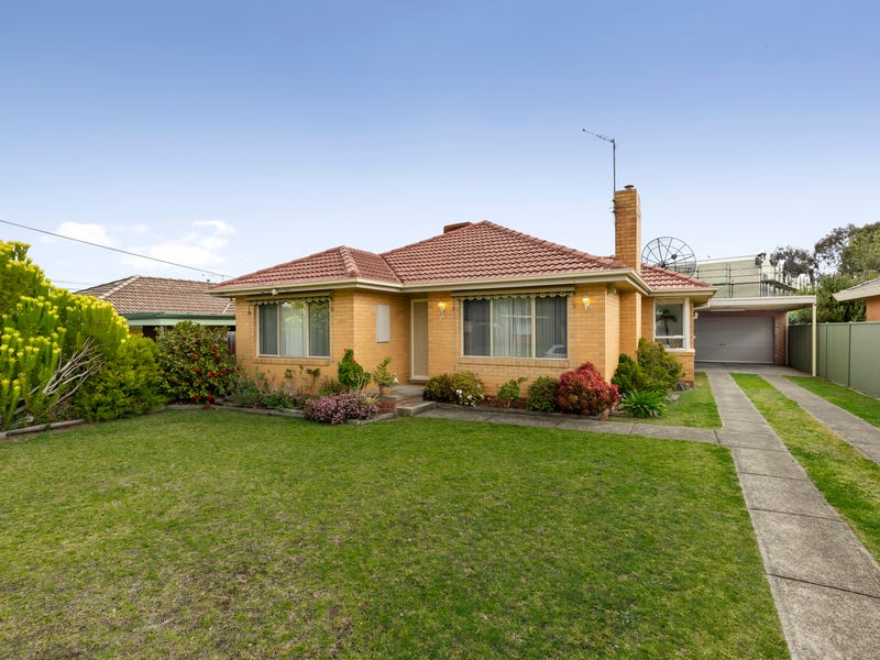 13 Tadstan Drive, Tullamarine, VIC 3043 - realestate.com.au