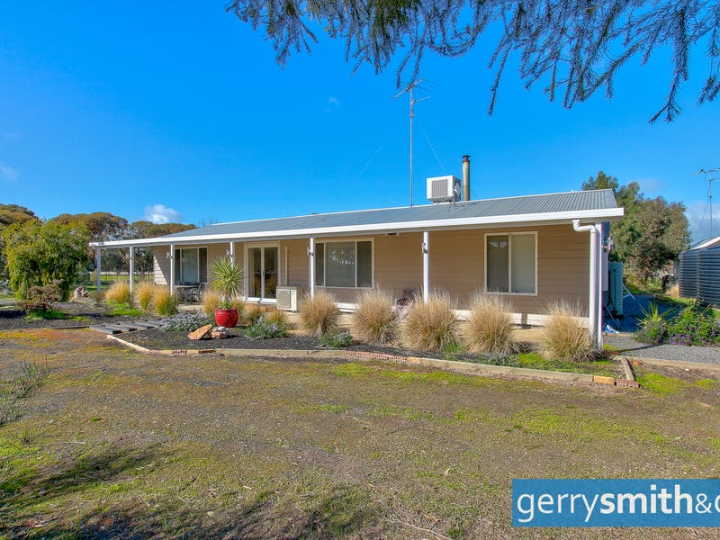 243 Lanes Avenue, Quantong, Horsham, Vic 3400 Property Details