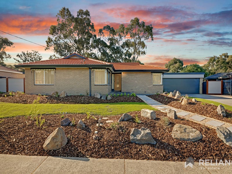 31 Hood Crescent, Sunbury, Vic 3429 Property Details