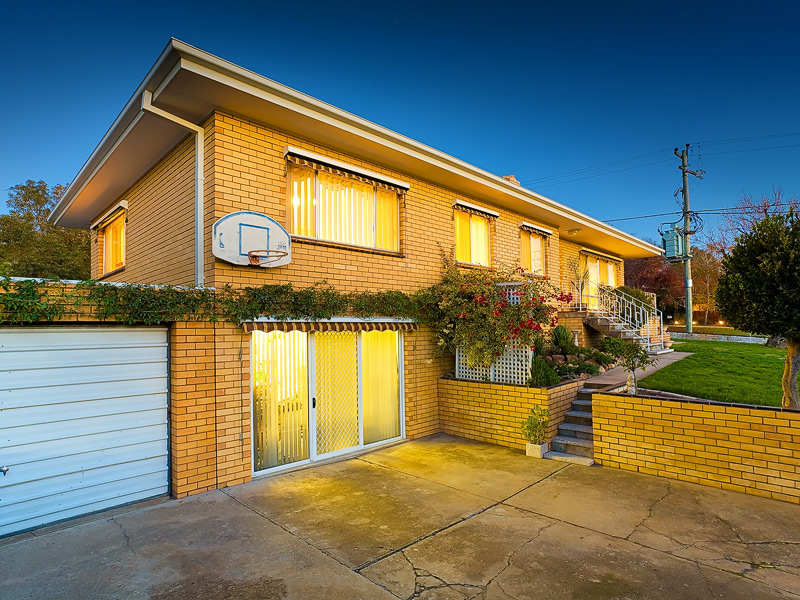 220 Walsh Street, East Albury, NSW 2640