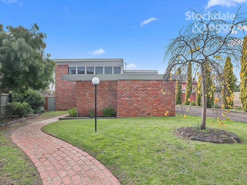 3 Corowa Court, Grovedale, Vic 3216 Property Details