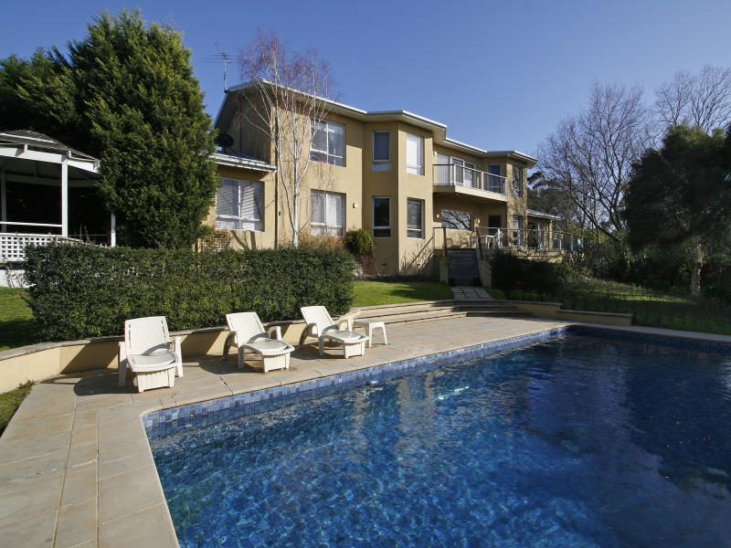 13 Canadian Bay Road, Mount Eliza, Vic 3930