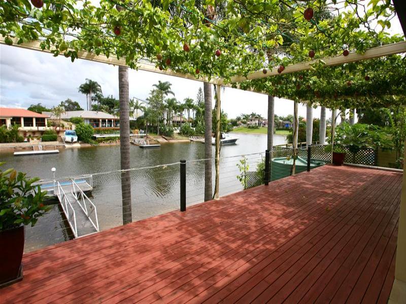 90 Campbell Street, Sorrento, Qld 4217 Property Details