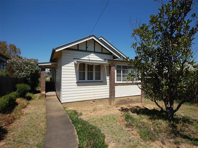 124 Donnelly Street, Armidale, NSW 2350 Property Details