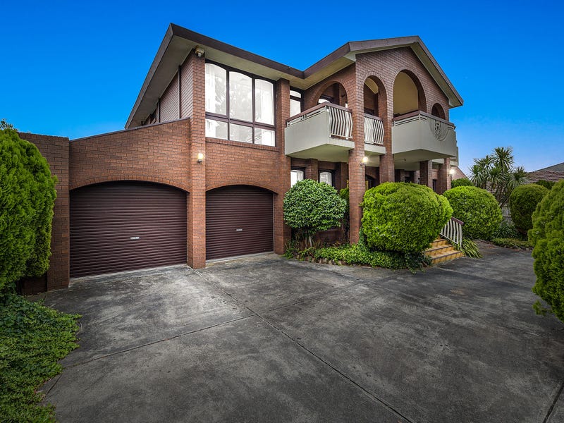 15 Grandview Road, Wheelers Hill, VIC 3150