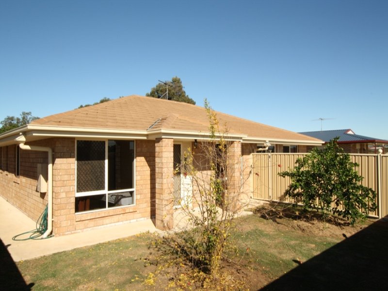 33 Varley Street, Lowood, QLD 4311