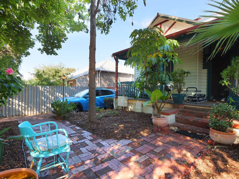 Real Estate & Property for Sale in East Victoria Park, WA 6101 (+1 location)