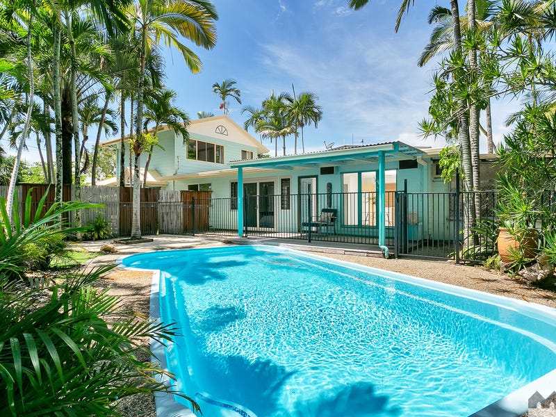 35 Oak Street, Holloways Beach, Qld 4878 House for Sale realestate