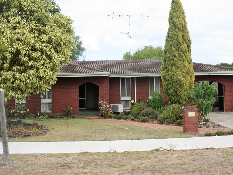 15 Arnott Street, Manjimup, WA 6258