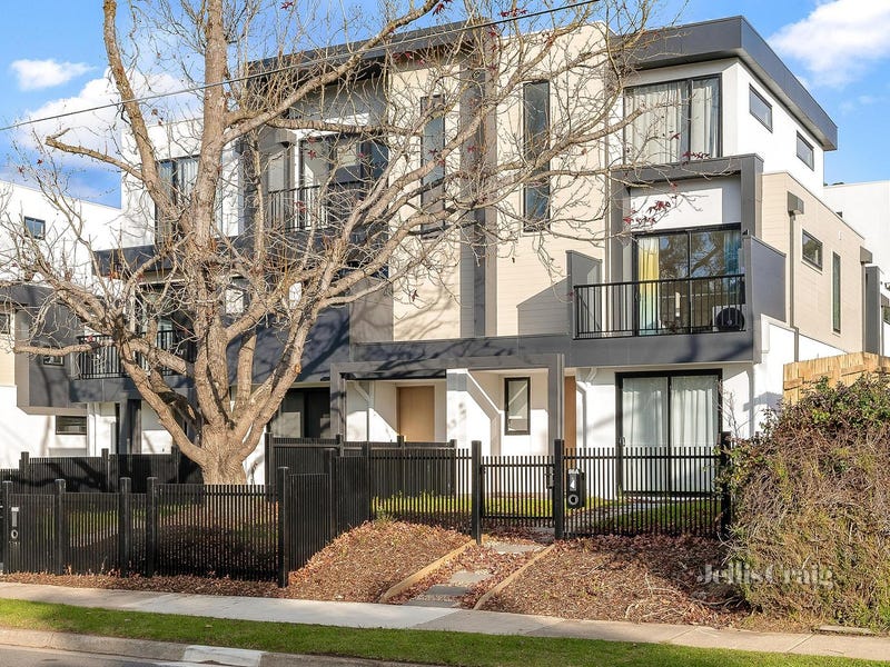 Real Estate & Property for Sale in Endeavour Hills, VIC 3802 (+1