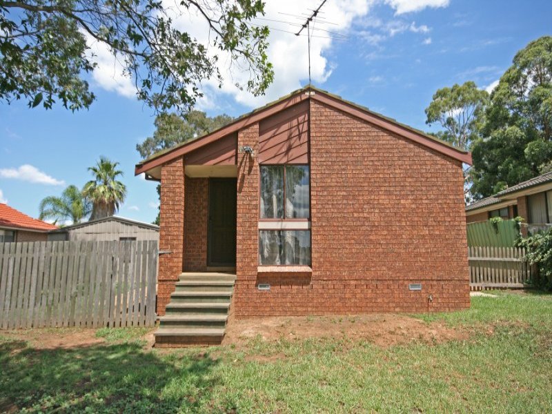 51 Othello Avenue, Rosemeadow, NSW 2560 Property Details