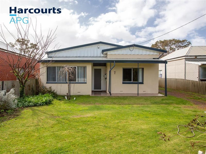 7 Charles Street, Bunbury, WA 6230 Property Details