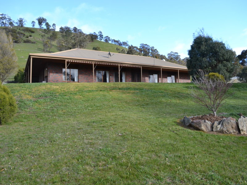 8923 MortlakeArarat Road, Ararat, Vic 3377 Property Details