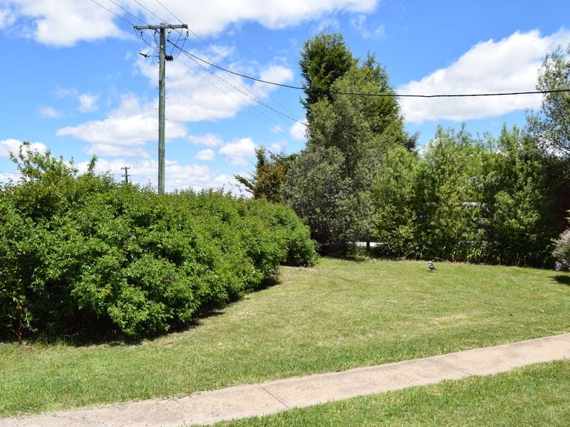 23 Ebor Road, Guyra, NSW 2365 House for Sale