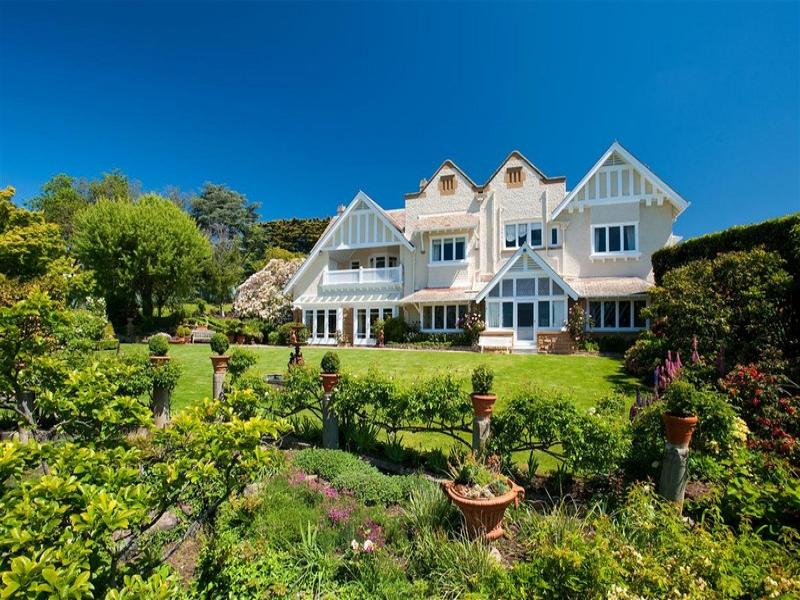 42 Waimea Avenue, Sandy Bay, TAS 7005