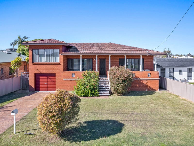 4 Watkins Street, Long Jetty, NSW 2261 4 Watkins Street, Long Jetty, NSW 2261