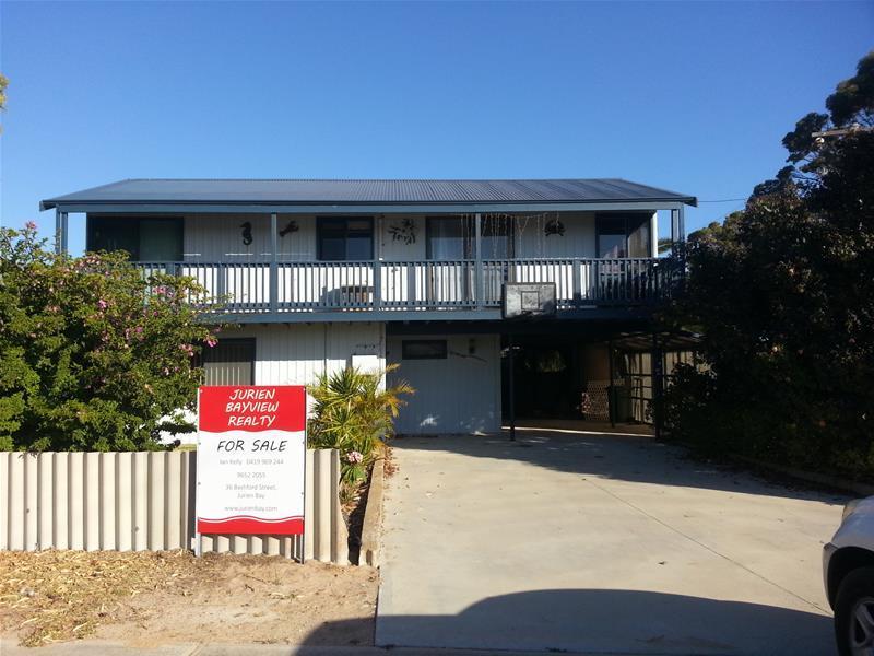 2 Nairn Street, Leeman, WA 6514