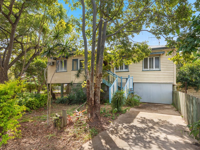 121 Woodstock Street, Maryborough, Qld 4650 Property Details