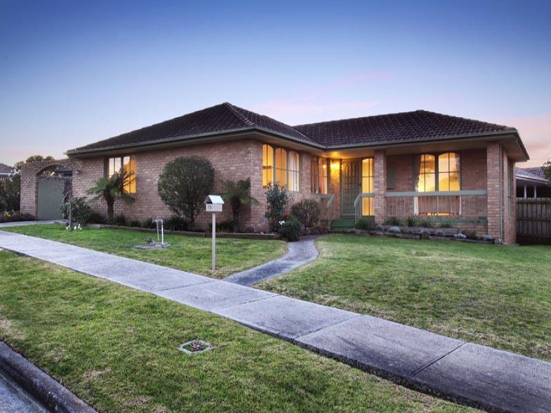 73 Wolverton Drive, Gladstone Park, VIC 3043