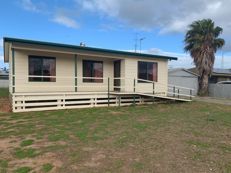 18 Lakin Cres, Tumby Bay, SA 5605