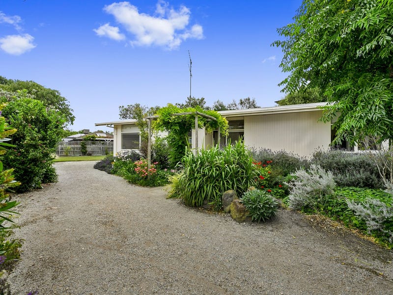 33 Ozone Road, Barwon Heads, VIC 3227