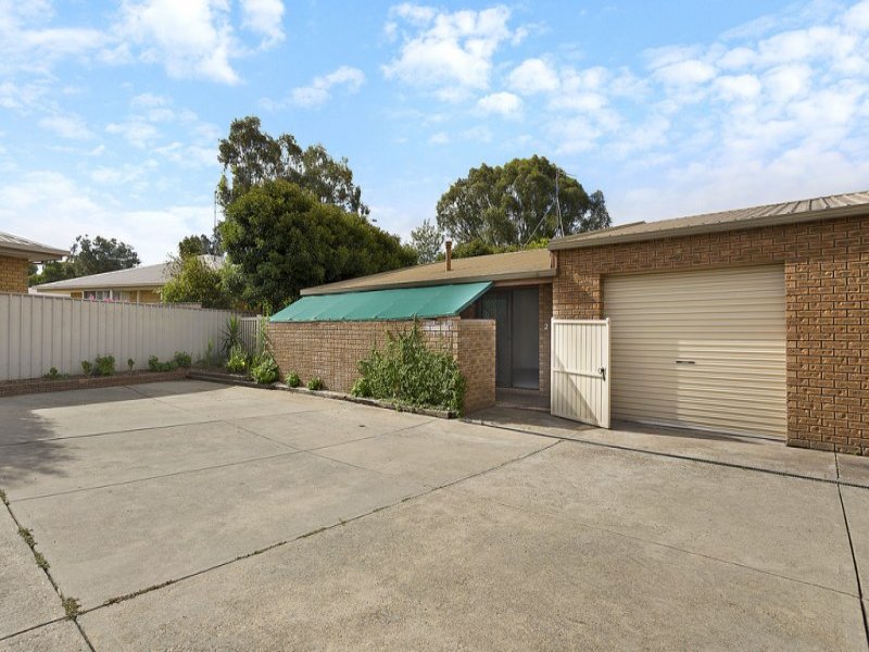 2/10 McEwen Crescent, Wodonga, Vic 3690 Property Details
