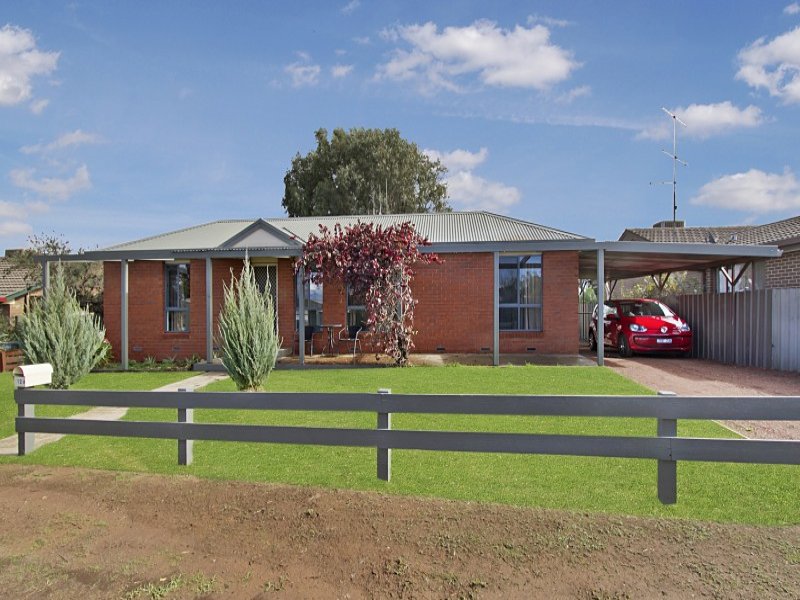 12A Batten Street, California Gully, VIC 3556