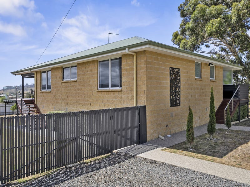 12 Lord Street, Triabunna, Tas 7190 House for Sale