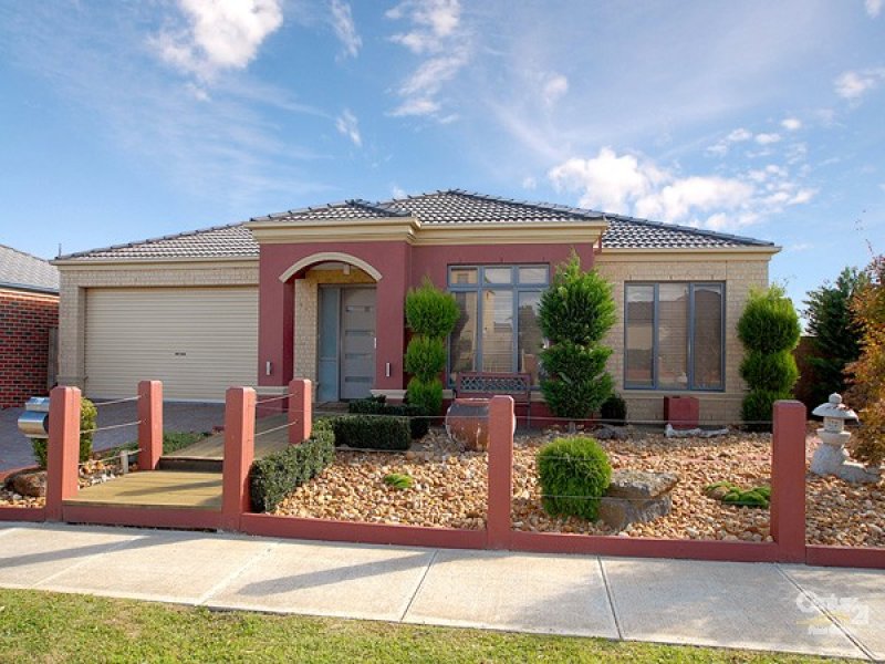 81 Skyline Way, Berwick, Vic 3806 Property Details