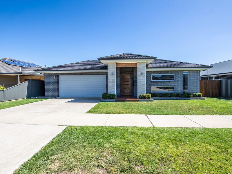 8 McCallum Street, Lucas, Vic 3350 Property Details