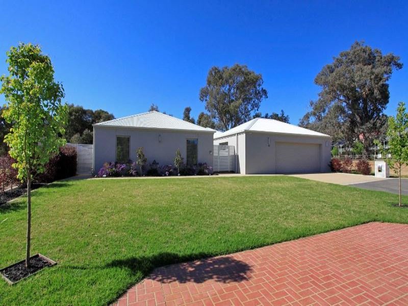 65 Golflinks Avenue, Wodonga, Vic 3690 Property Details