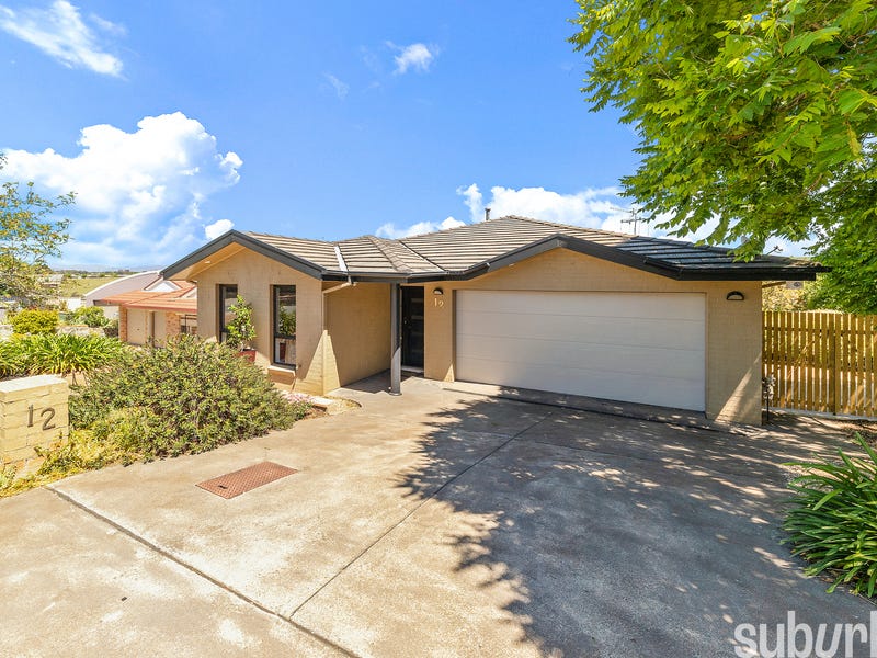12 Loxton Place, Dunlop, ACT 2615 Property Details