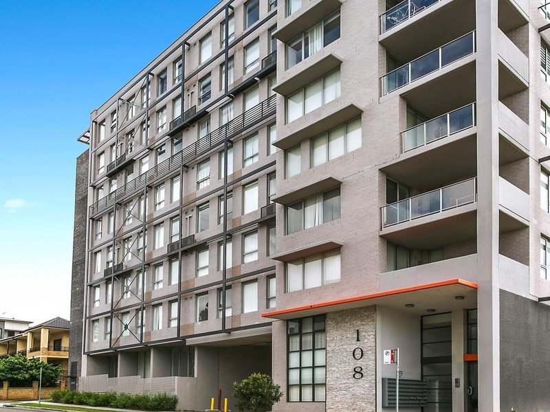 James Ruse Drive 3/108 James Ruse Drive, Rosehill, NSW 2142 - Property Details