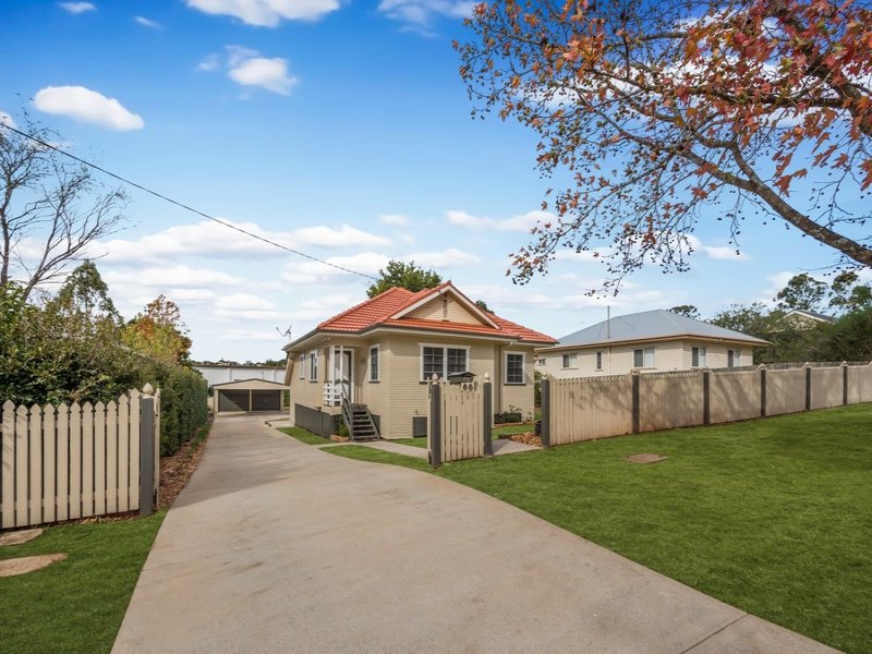18 Ramsay Street, South Toowoomba, QLD 4350