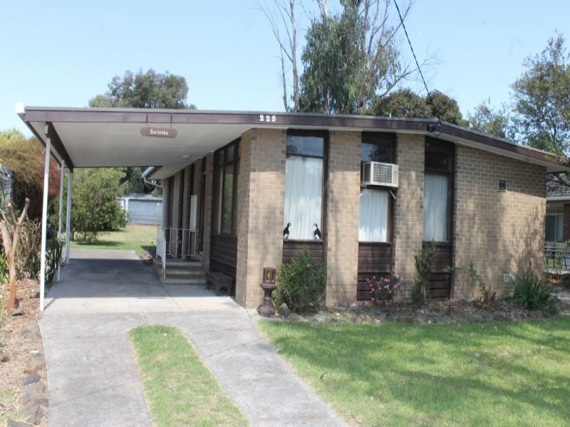 225 Church Street, Cowes, Vic 3922 Property Details