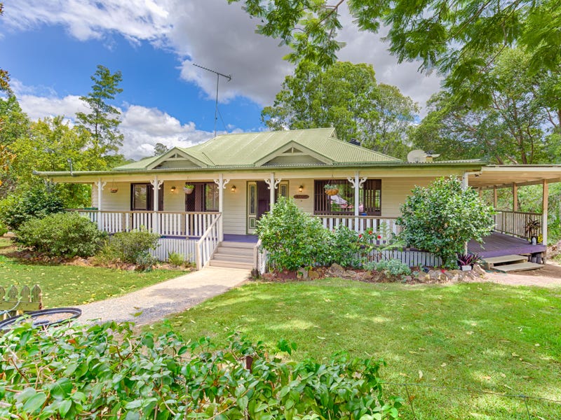 14 Charles Street, Cooran, Qld 4569