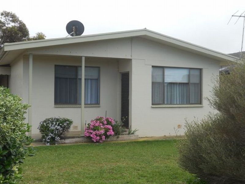 32 Herbert St, Beachport, SA 5280 Property Details