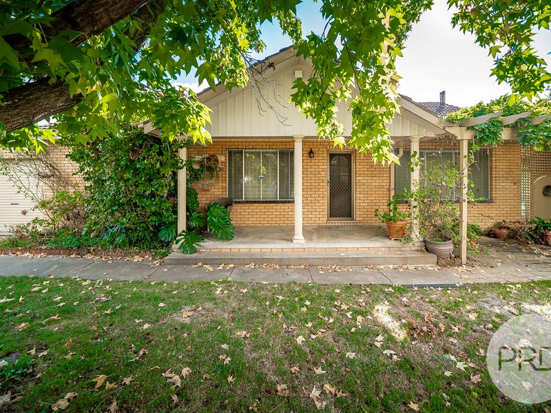 10 Martin Street, Tolland, NSW 2650 Property Details