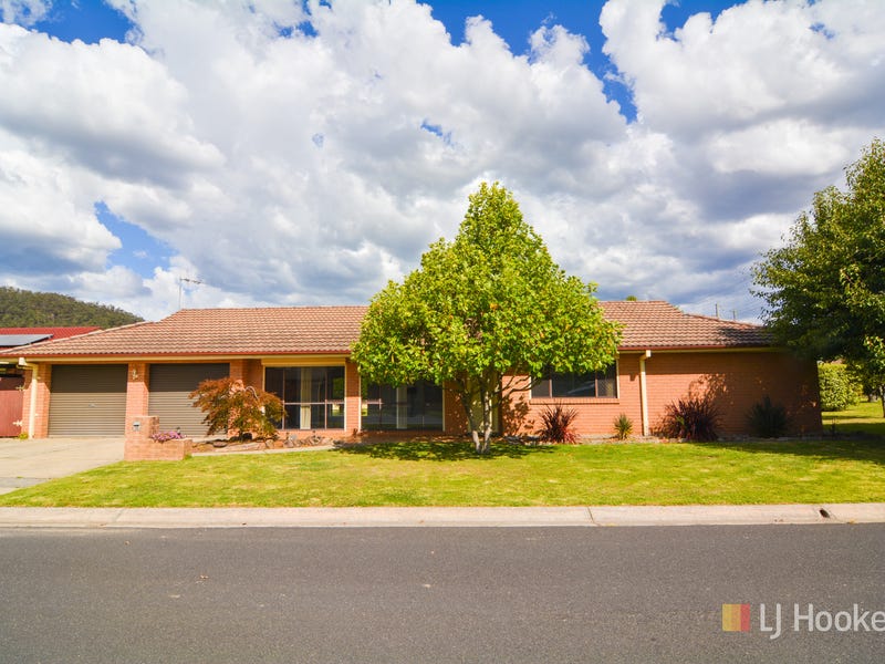13 Fullagar Avenue, Lithgow, NSW 2790 Property Details